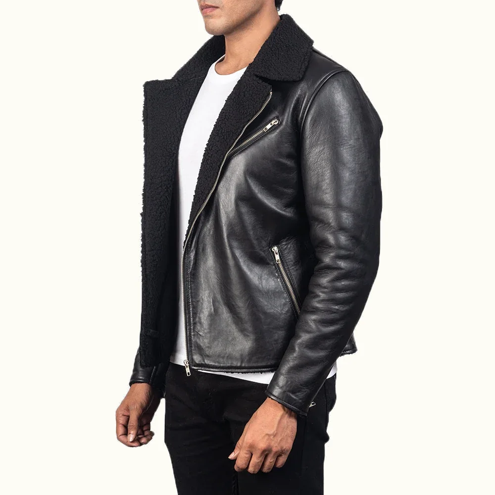 Lorenz schwarze Biker Lederjacke für Herren mit schwarzem Kunstfellfutter in Seitenansicht